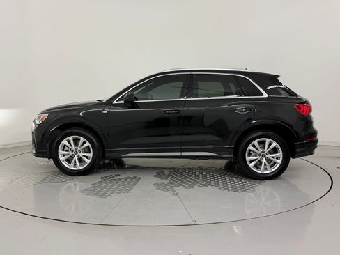 Certified 2025 Audi Q3 2.0T Premium image 2