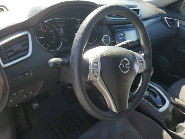 Used 2016 Nissan Rogue SV AWD/4WD image 19
