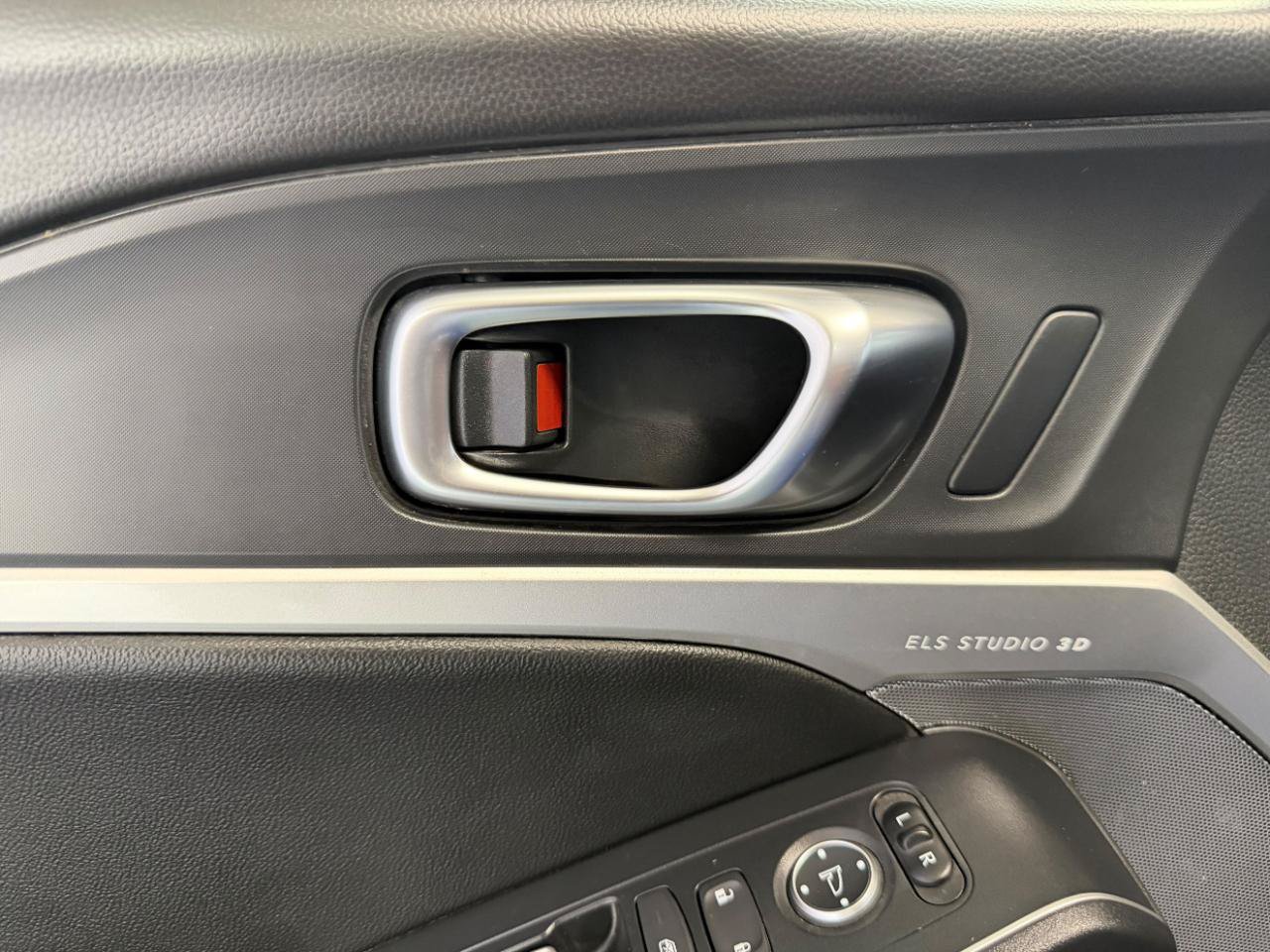 Used 2025 Acura Integra Type S FWD image 12