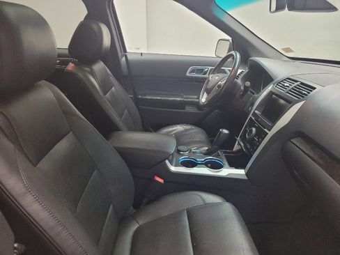 Used 2014 Ford Explorer Limited w/ Equipment Group 302A AWD/4WD image 21