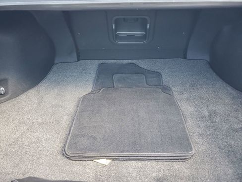 Used 2022 Lexus ES 350 Ultra Luxury w/ Accessory Package 2 image 8