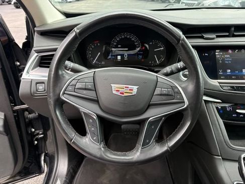 Used 2018 Cadillac XT5 Premium Luxury AWD/4WD image 31