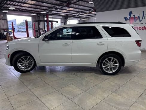 Used 2024 Dodge Durango GT RWD image 10