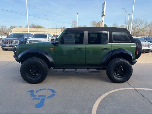 Used 2022 Ford Bronco Badlands image 4