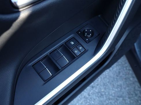 Used 2020 Toyota RAV4 XSE image 21