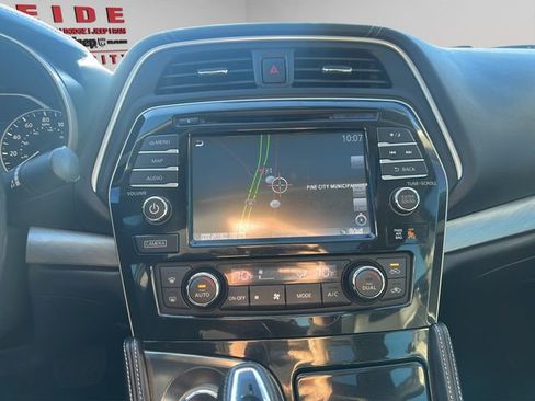 Used 2016 Nissan Maxima 3.5 SL image 18