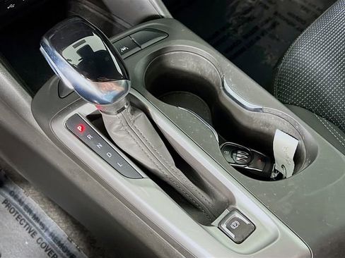 Used 2024 Buick Envista Preferred image 16