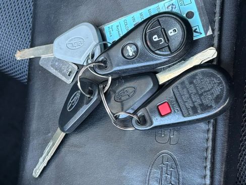 Used 2013 Subaru Impreza WRX Hatchback AWD/4WD image 35