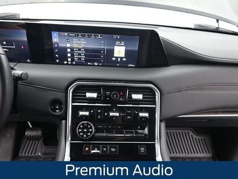 Used 2025 Nissan Armada SL w/ Captain's Chari Seat Package AWD/4WD image 21