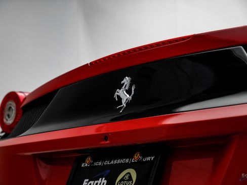 Used 2013 Ferrari 458 Spider image 42