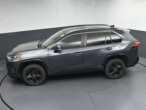 Used 2021 Toyota RAV4 XSE image 38
