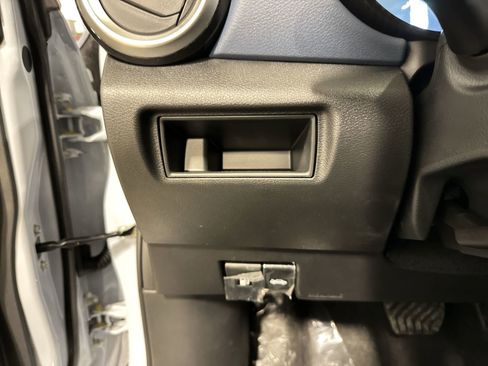 New 2025 Nissan Versa SV w/ Trunk Package image 16