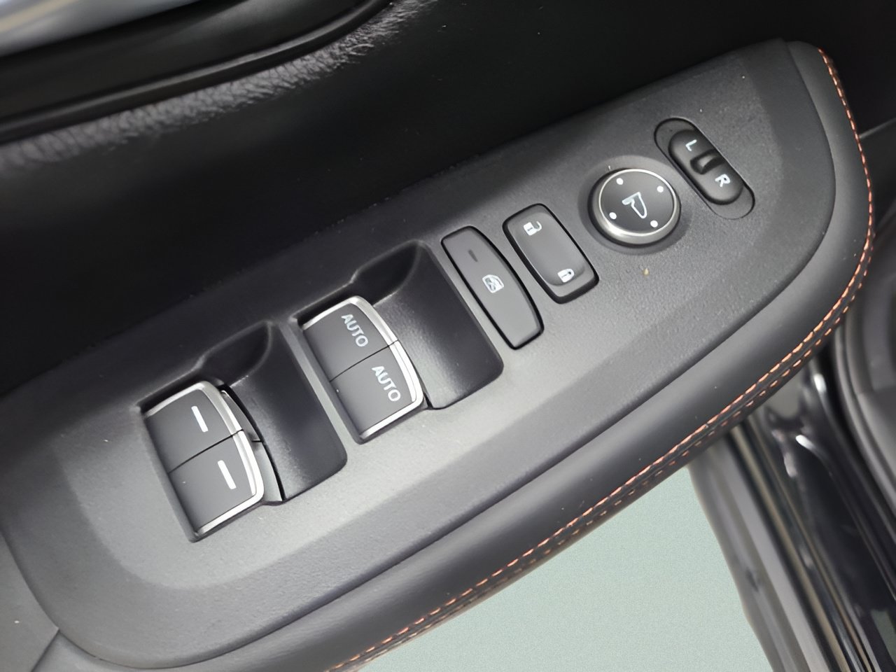 Used 2024 Honda HR-V Sport image 20