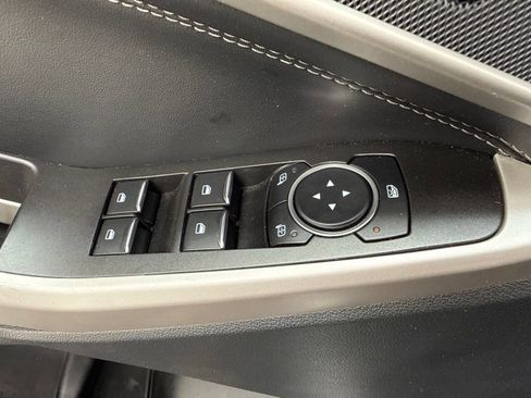 Used 2024 Ford Explorer XLT w/ Equipment Group 202A RWD image 13