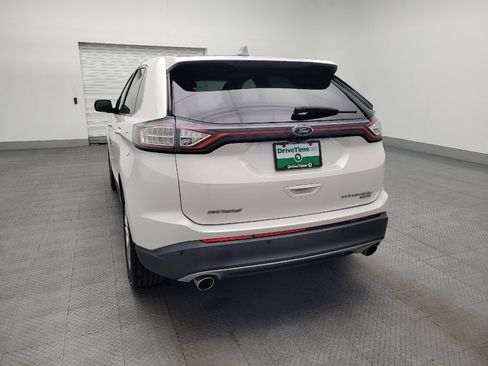 Used 2018 Ford Edge Titanium w/ Equipment Group 301A FWD image 6