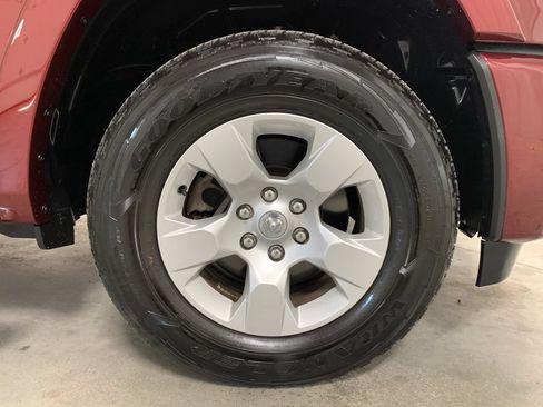Used 2025 RAM 1500 Big Horn AWD/4WD image 13