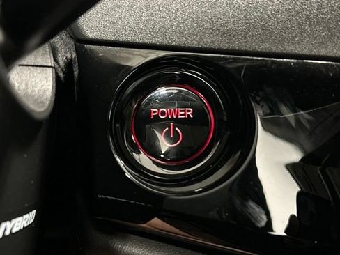 Certified 2025 Honda Accord Touring image 31