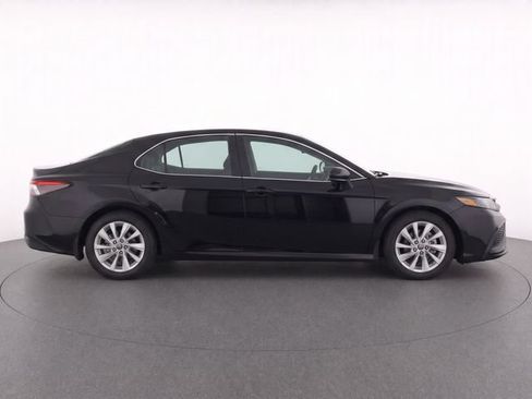Used 2023 Toyota Camry SE FWD image 8