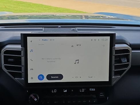 New 2026 Toyota Tundra Limited AWD/4WD image 15