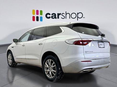 Used 2023 Buick Enclave Essence w/ Experience Buick Package image 3