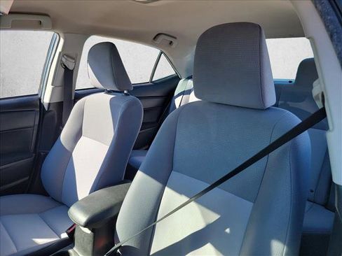 Used 2019 Toyota Corolla L image 13