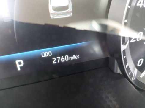 Used 2026 Toyota Highlander XLE AWD/4WD image 4