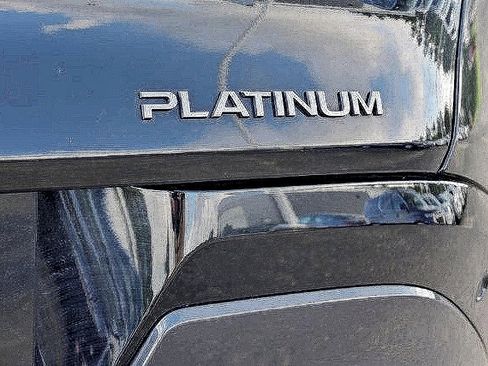 Certified 2025 Nissan Murano Platinum w/ Cargo Package image 10