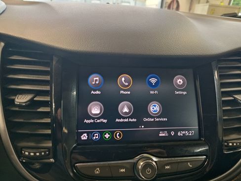 Used 2020 Chevrolet Trax LT w/ LT Convenience Package AWD/4WD image 22
