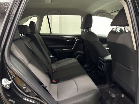 Used 2023 Toyota RAV4 XLE FWD image 31