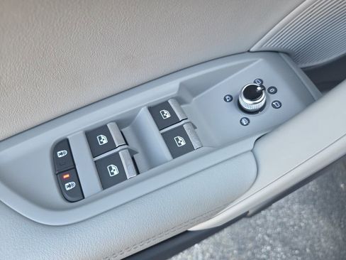 Used 2023 Audi Q5 2.0T Premium Plus w/ Premium Plus Package image 24