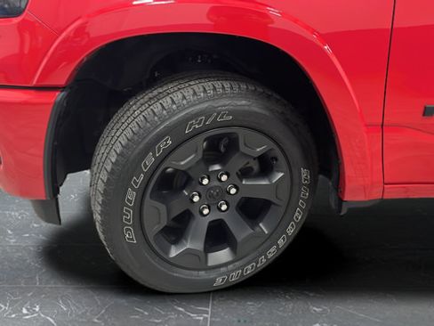 Used 2025 RAM 1500 Big Horn AWD/4WD image 35