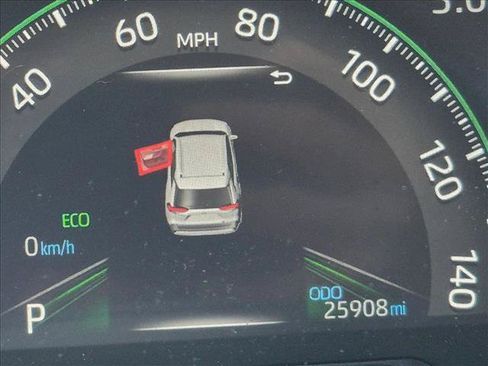 Used 2024 Toyota RAV4 LE FWD image 10