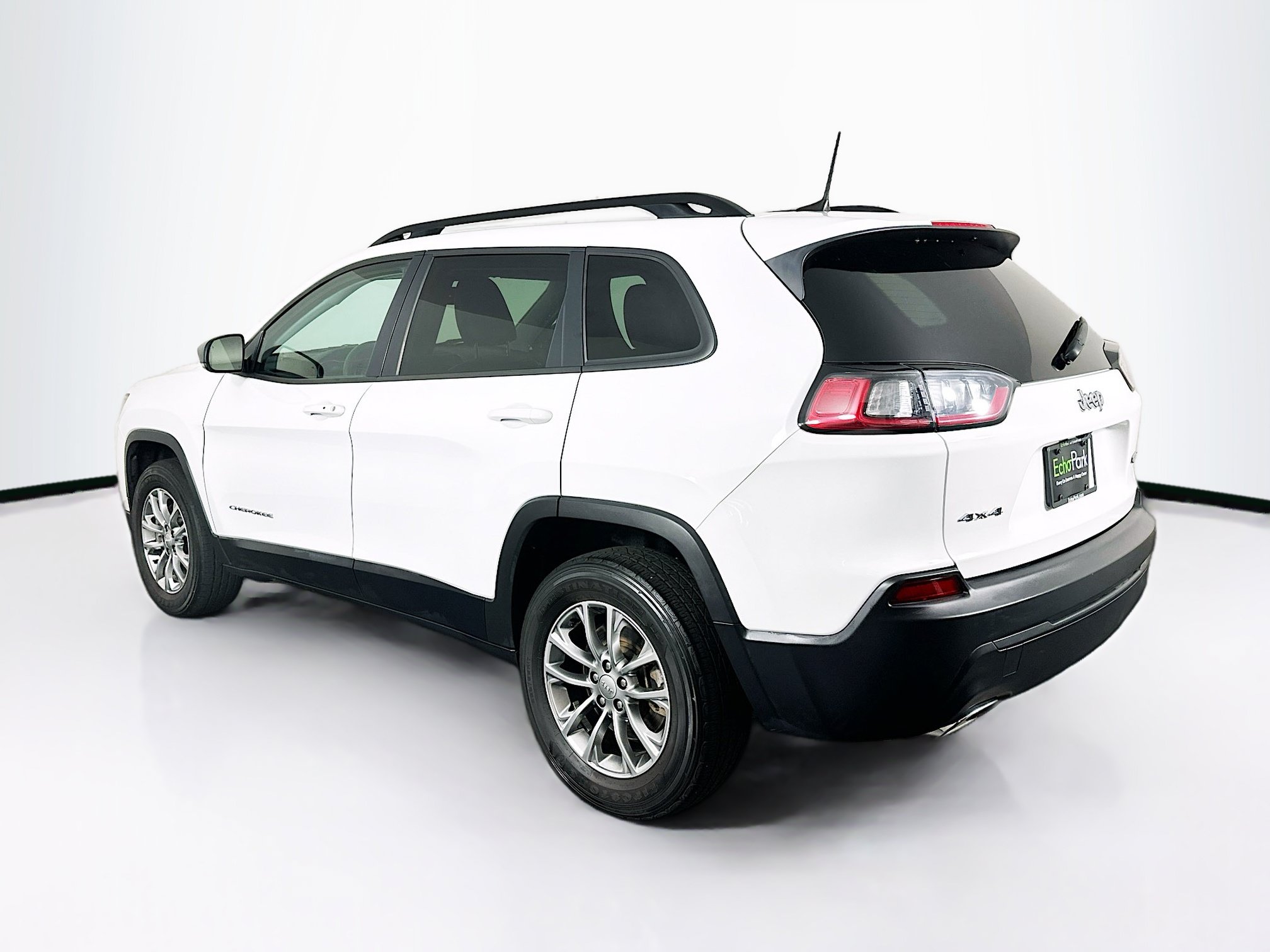 Used 2022 Jeep Cherokee Latitude Lux AWD/4WD image 5