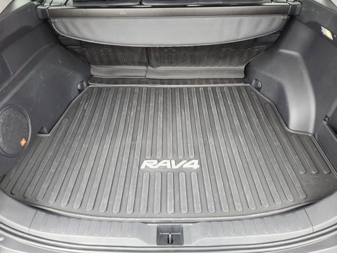 Used 2025 Toyota RAV4 XLE Premium FWD image 28