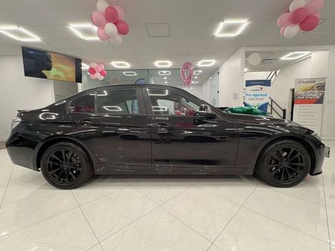 Used 2017 BMW 320i xDrive Sedan image 5