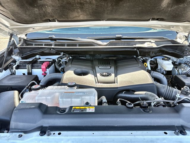 Used 2025 Toyota Tundra SR5 AWD/4WD image 24