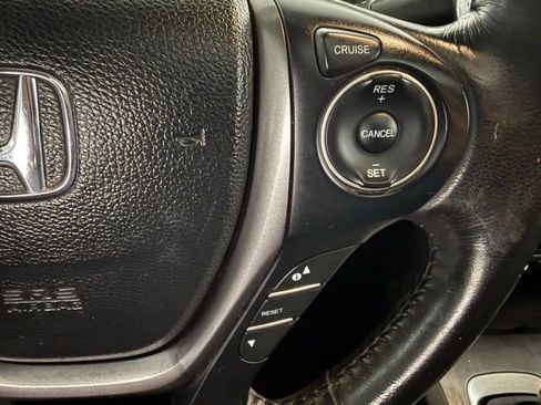Used 2019 Honda Ridgeline RTL image 17