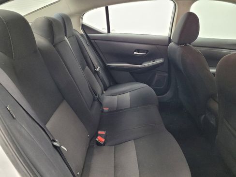 Used 2022 Nissan Sentra SV FWD image 19