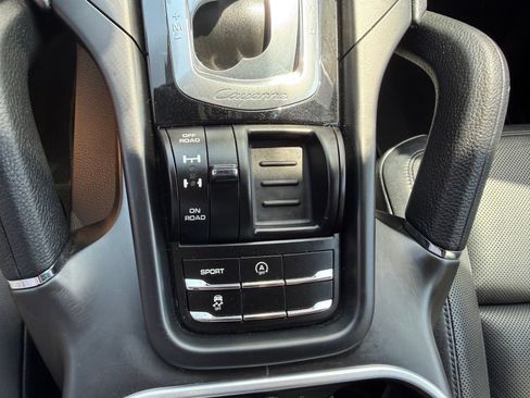 Used 2014 Porsche Cayenne AWD/4WD image 20