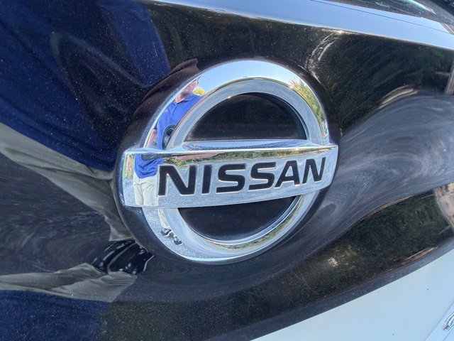 Used 2018 Nissan Leaf SV w/ SV Technology Package FWD image 8
