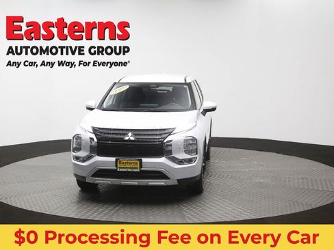 Used 2024 Mitsubishi Outlander SE AWD/4WD image 52
