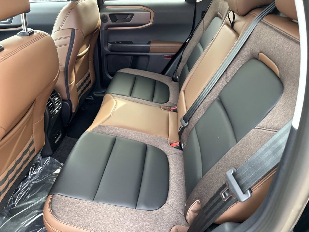 New 2026 Ford Bronco Sport Outer Banks w/ Outer Banks Tech Package+ AWD/4WD image 7