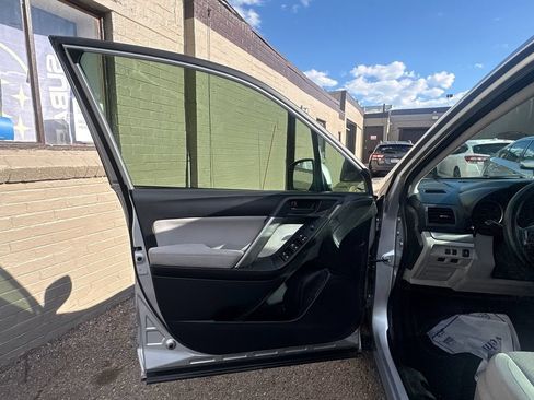 Used 2015 Subaru Forester 2.5i Premium w/ Protection Package #1 AWD/4WD image 10