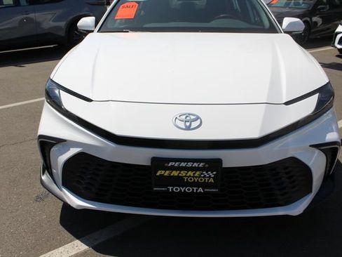 Certified 2026 Toyota Camry SE FWD image 3