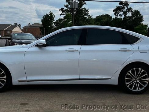 Used 2015 Hyundai Genesis 3.8 w/ Option Group 02 RWD image 11