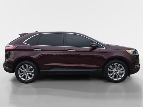 Used 2022 Ford Edge Titanium AWD/4WD image 6