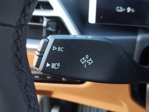 Used 2025 BMW i4 eDrive40 w/ Premium Package image 28