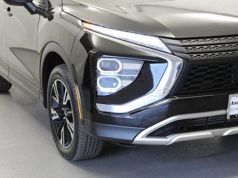 Used 2024 Mitsubishi Eclipse Cross SEL AWD/4WD image 3