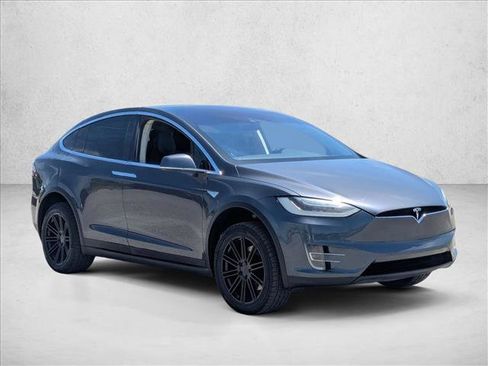 Used 2016 Tesla Model X 90D AWD/4WD image 3