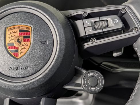 New 2026 Porsche Cayenne S image 40